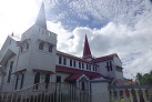 Eine der äußerst zahlreichen Kirchen in Tonga