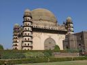 Das Golgumbaz-Mausoleum in Bijapur