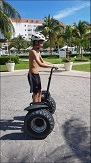 Manuel darf Segway fahren