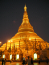 Shwedagon Paya bei Nacht