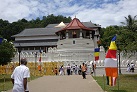 Im Sri Dalada Maligawa
